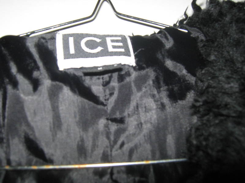 coat black with two buttons